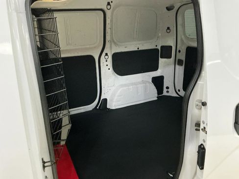Used 2021 Nissan NV200 SV w/ Back Door Glass Package FWD image 18