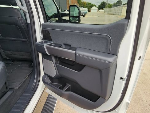 New 2026 Ford F350 Lariat w/ FX4 Off-Road Package image 15