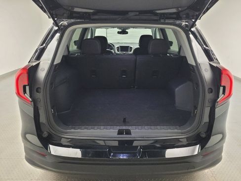 Used 2023 GMC Terrain SLE w/ Driver Convenience Package FWD image 29