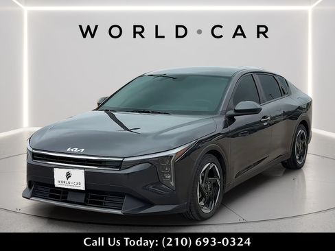 Certified 2025 Kia K4 EX FWD image 3