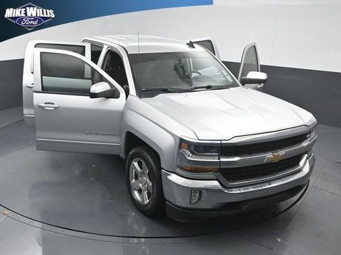 Used 2018 Chevrolet Silverado 1500 LT w/ All Star Edition RWD image 25