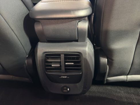 Used 2022 Ford Mustang Mach-E Select image 26