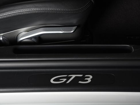 Used 2007 Porsche 911 GT3 RWD image 26