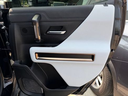 Used 2024 GMC Hummer EV 3X AWD/4WD image 28