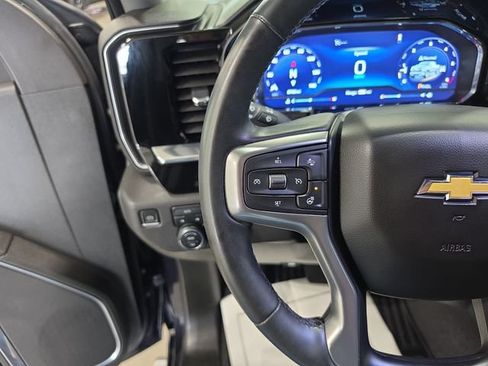 Used 2023 Chevrolet Silverado 1500 LT AWD/4WD image 16