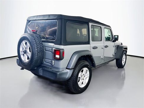 Used 2021 Jeep Wrangler Unlimited Sport image 9