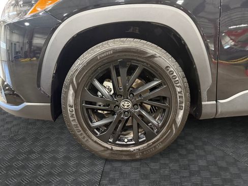 Used 2024 Toyota Corolla Cross AWD Hybrid image 15