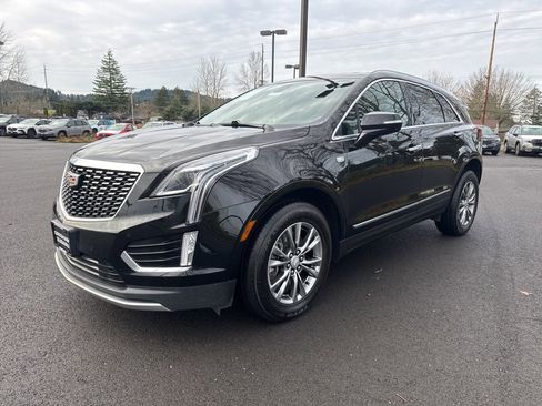Used 2023 Cadillac XT5 Premium Luxury image 3