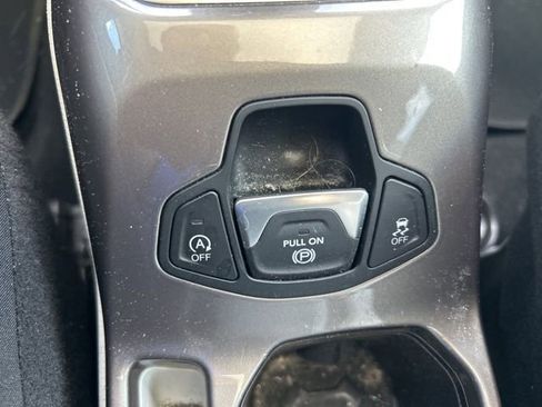 Used 2021 Jeep Renegade Limited w/ Sun & Sound Group image 25