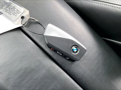 Used 2025 BMW X5 xDrive50e image 35