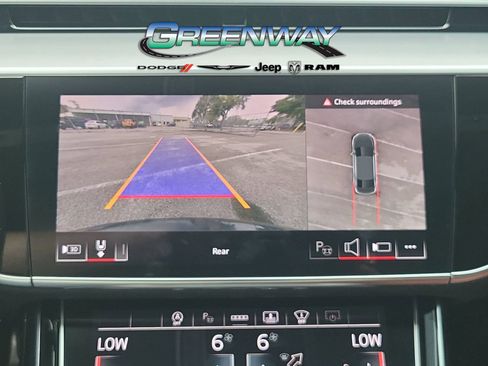 Used 2025 Audi S8 image 23