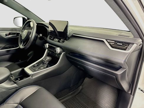 Certified 2025 Toyota RAV4 XSE w/ Weather Package AWD/4WD image 19