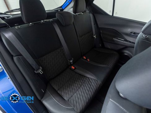 Used 2022 Nissan Kicks SV FWD image 34