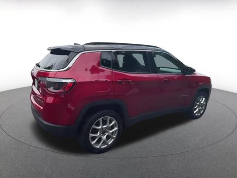 Used 2025 Jeep Compass Limited AWD/4WD image 14