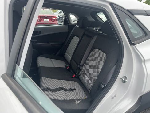 Used 2021 Hyundai Kona SE FWD image 21