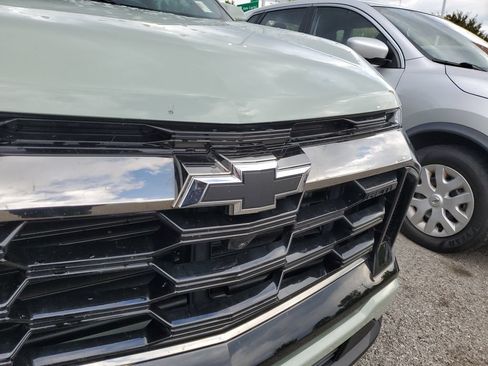Used 2026 Chevrolet Equinox ACTIV w/ Convenience Package III AWD/4WD image 4