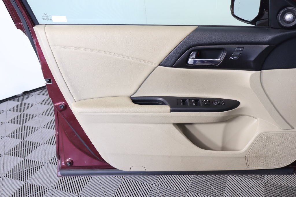 Used 2015 Honda Accord EX-L image 13