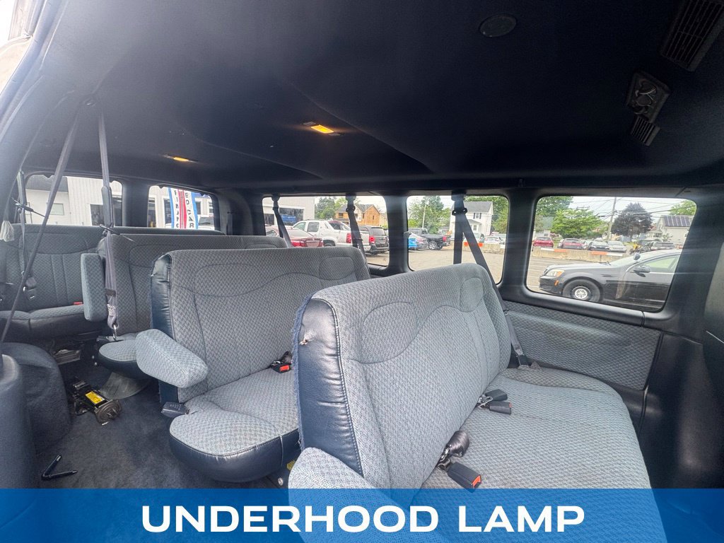 Used 2000 Chevrolet Express 3500 Extended Passenger w/ LS Preferred Equipment Group RWD image 22