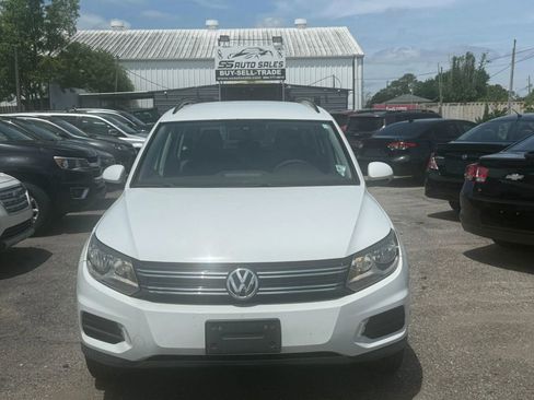 Used 2016 Volkswagen Tiguan S FWD image 3