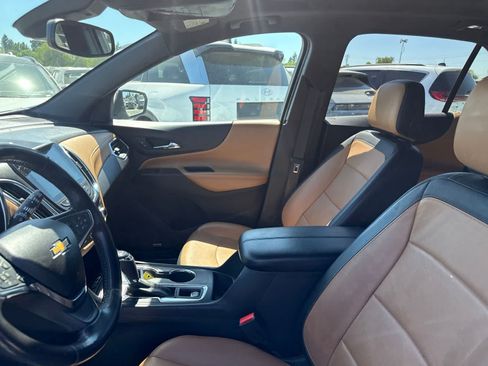 Used 2018 Chevrolet Equinox Premier FWD image 22