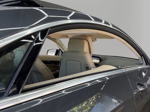 Used 2010 Mercedes-Benz E 550 Coupe image 17
