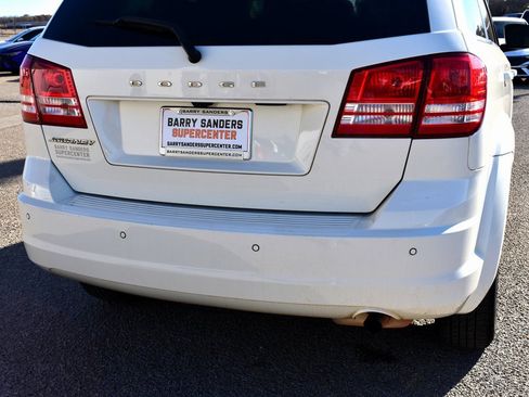 Used 2020 Dodge Journey SE w/ SE Popular Equipment Group image 9