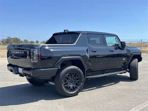 New 2026 GMC Hummer EV 4x4 Crew Cab image 3