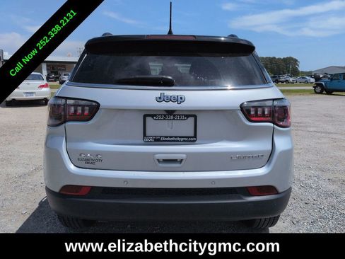 Used 2025 Jeep Compass Limited AWD/4WD image 5