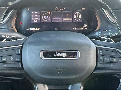 New 2025 Jeep Grand Cherokee Limited w/ Luxury Tech Group II image 33