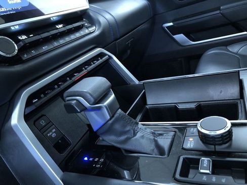 Used 2023 Toyota Tundra Platinum w/ Advanced Package AWD/4WD image 24