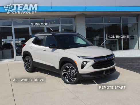 New 2026 Chevrolet TrailBlazer RS w/ Convenience Package AWD/4WD image 2
