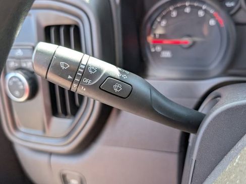 Used 2020 Chevrolet Silverado 1500 Custom w/ Custom Value Package image 30