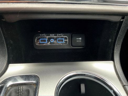 Used 2020 Jeep Grand Cherokee Laredo image 37