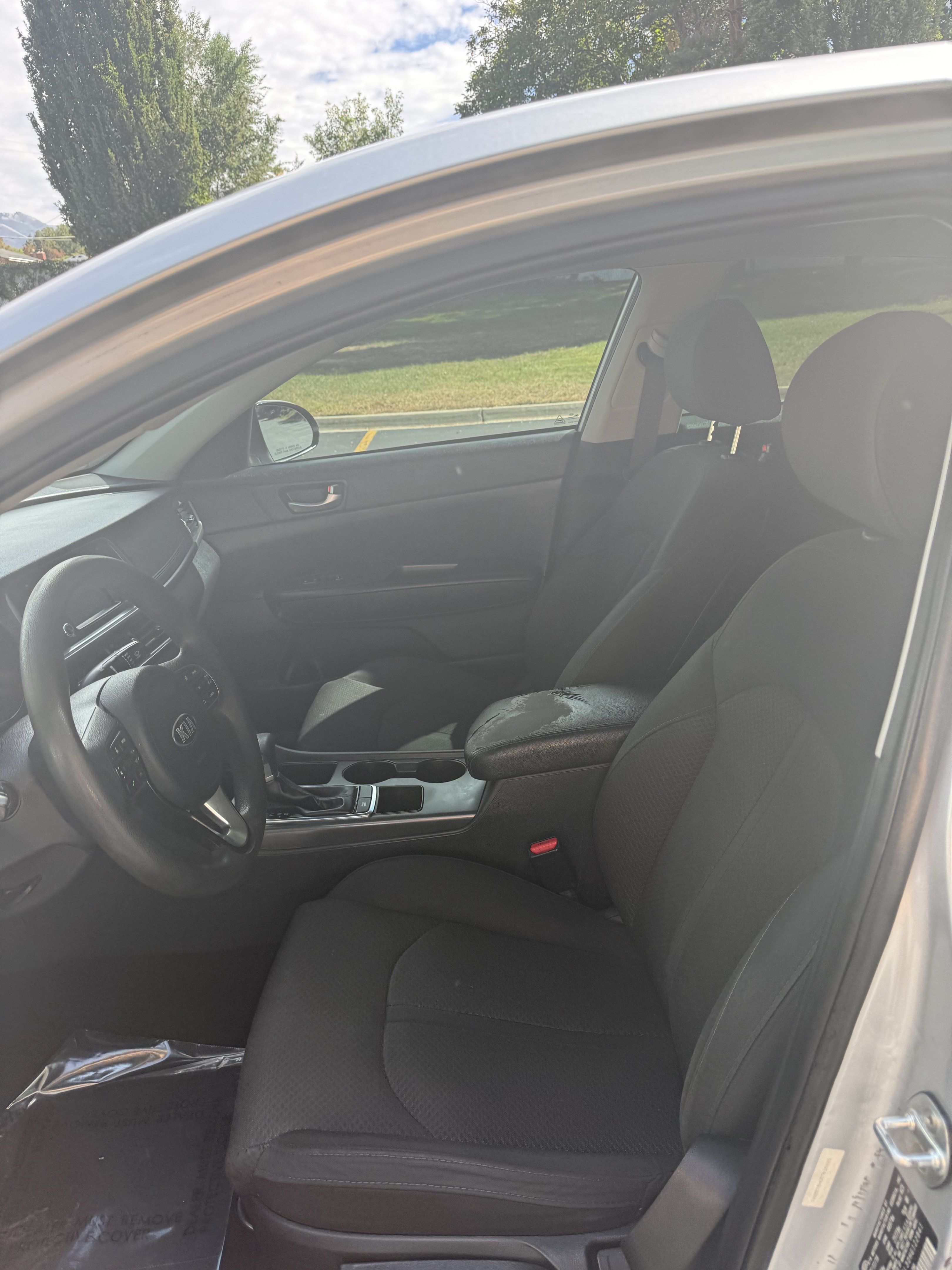 Used 2017 Kia Optima LX FWD image 9