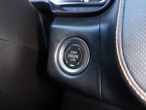 Used 2024 GMC Yukon AT4 w/ Technology Package image 21