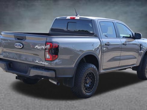Used 2025 Ford Ranger XLT AWD/4WD image 3