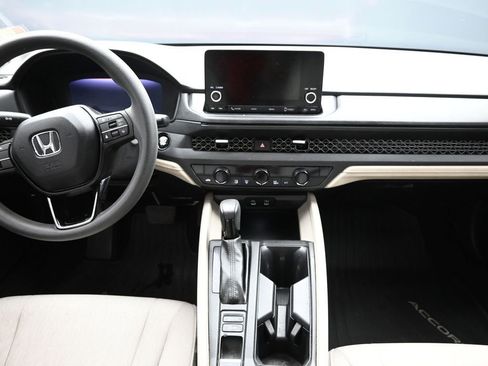 Used 2023 Honda Accord EX image 13