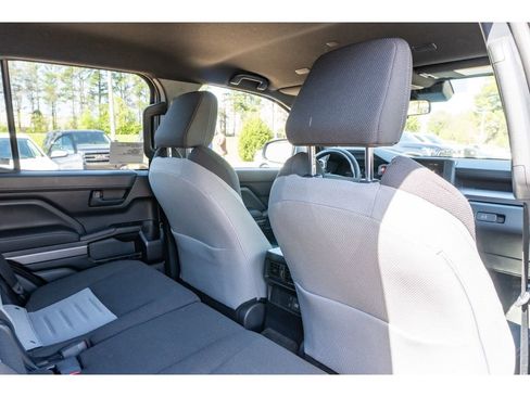 Certified 2025 Toyota 4Runner TRD Off-Road image 15