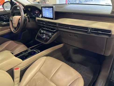 Used 2021 Lincoln Corsair Reserve w/ Elements Package FWD image 19