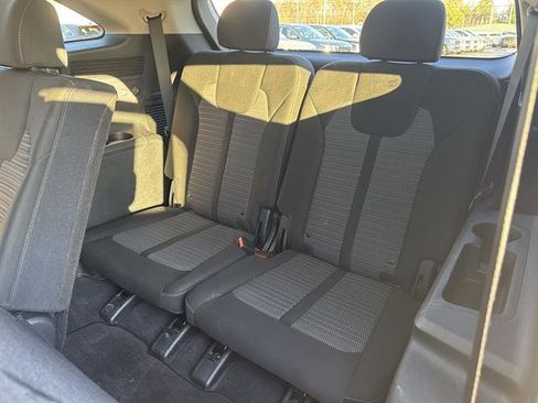 Used 2022 Kia Sorento LX image 17