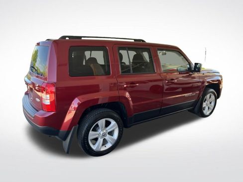 Used 2016 Jeep Patriot Latitude w/ Trailer Tow Prep Group AWD/4WD image 49