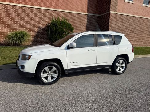 Used 2015 Jeep Compass High Altitude AWD/4WD image 6