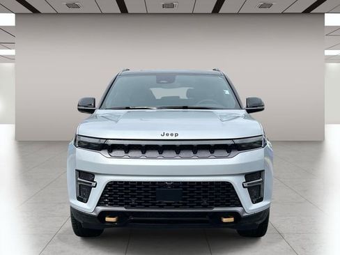 New 2026 Jeep Grand Wagoneer 4WD image 9