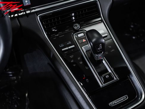 Used 2020 Porsche Panamera 4S AWD/4WD image 35