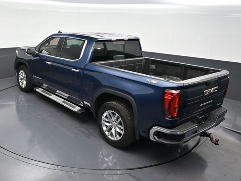 Used 2021 GMC Sierra 1500 SLT w/ SLT Convenience Package AWD/4WD image 17