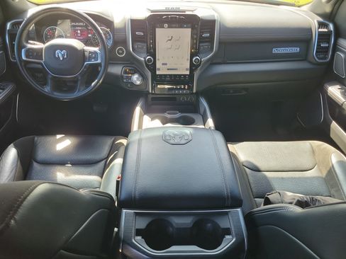 Used 2023 RAM 1500 Laramie AWD/4WD image 10