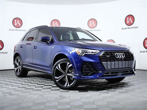 Used 2023 Audi Q3 2.0T Premium Plus w/ Premium Plus Package image 1
