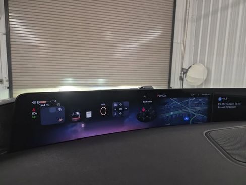 Used 2025 Lincoln Navigator Reserve w/ Jet Appearance Package image 31