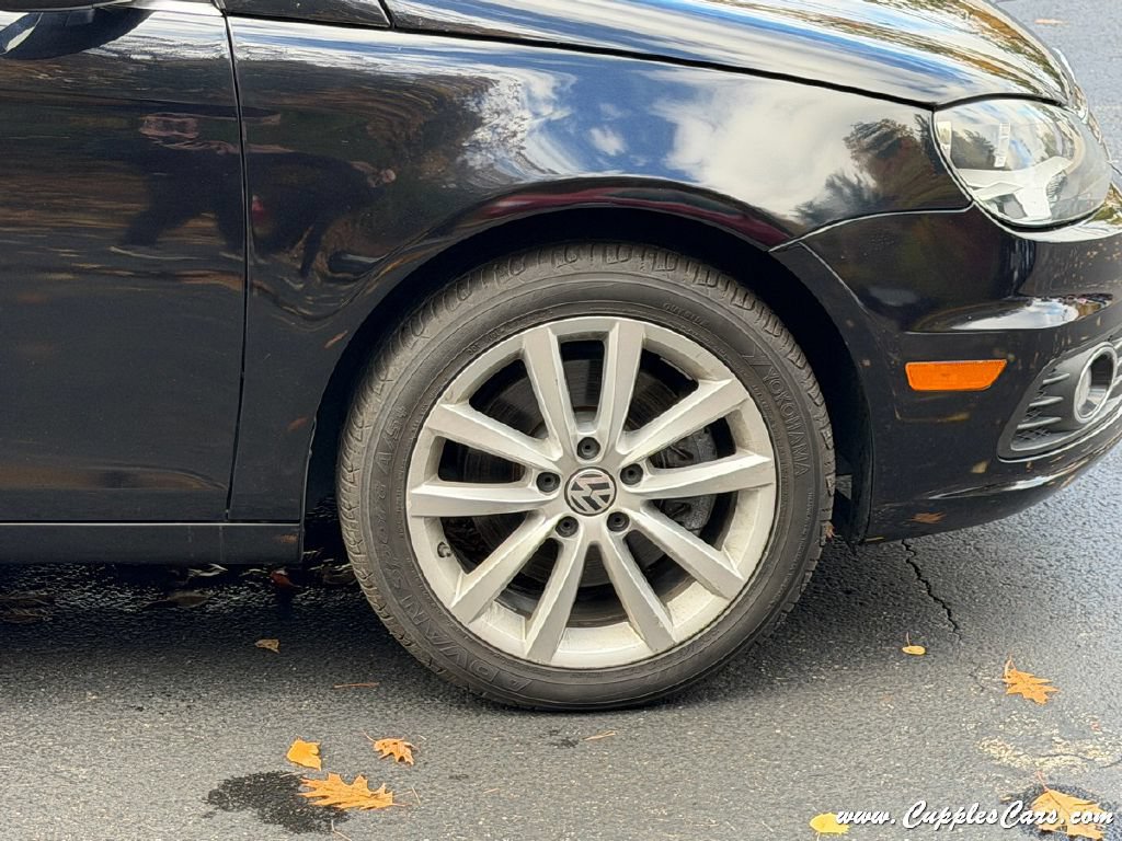 Used 2015 Volkswagen Eos Komfort FWD image 32