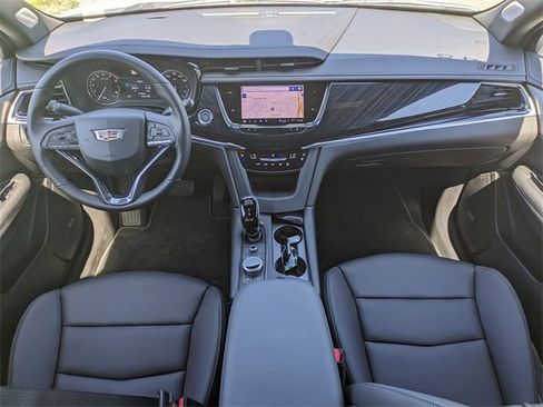 New 2025 Cadillac XT6 Premium Luxury image 22